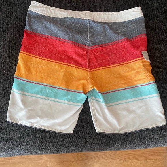 Men’s Ripcurl Surf Board Shorts - Picture 2 of 2
